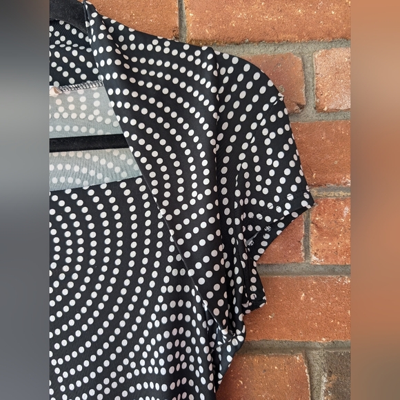 💥💥💥 Sale Vintage stretchy black white polka dot Size M runs small - Picture 2 of 6